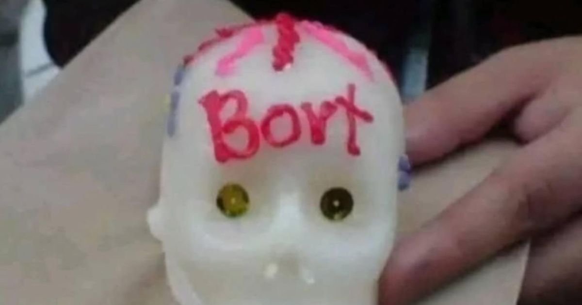 Nous avons besoin de plus de crânes portant le nom BORT. | Cinexcepción