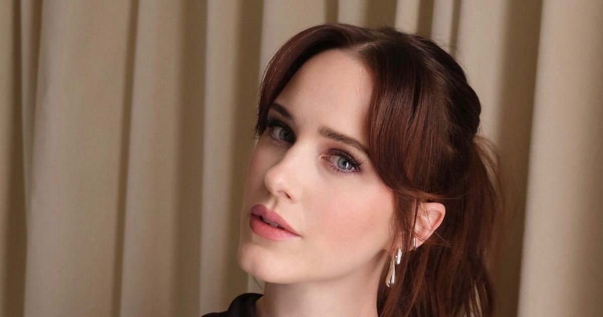 So lief Lois Lane, #RachelBrosnahan, bei der privaten Veranstaltung bei Warner B | Cinexcepción