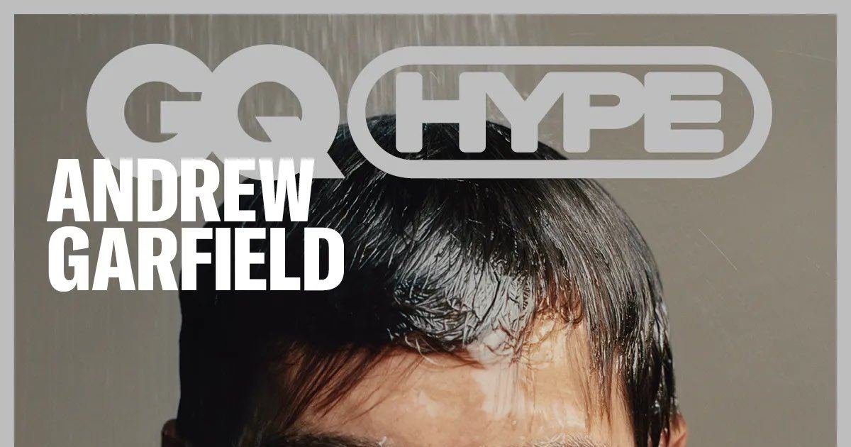 2 janvier : #AndrewGarfield mouillé pour la couverture de GQ Hype | Cinexcepción