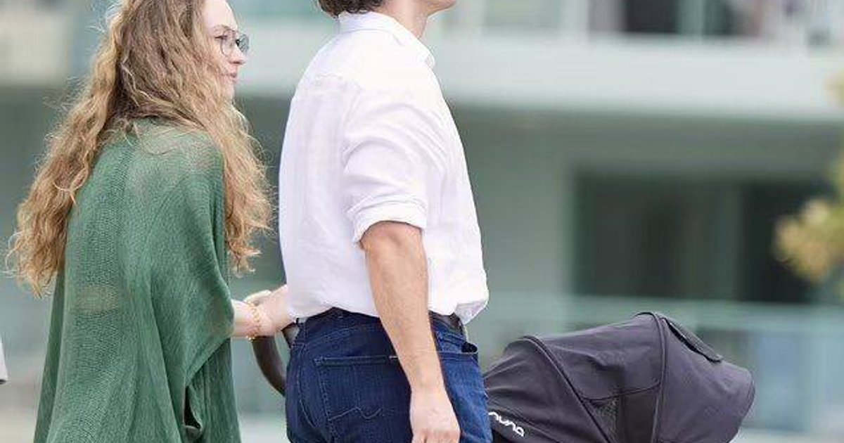 ヘンリー・カビルと妻のナタリー・ヴィスクーソと赤ちゃん。はい、カビリートはすでに父親です。 | Cinexcepción