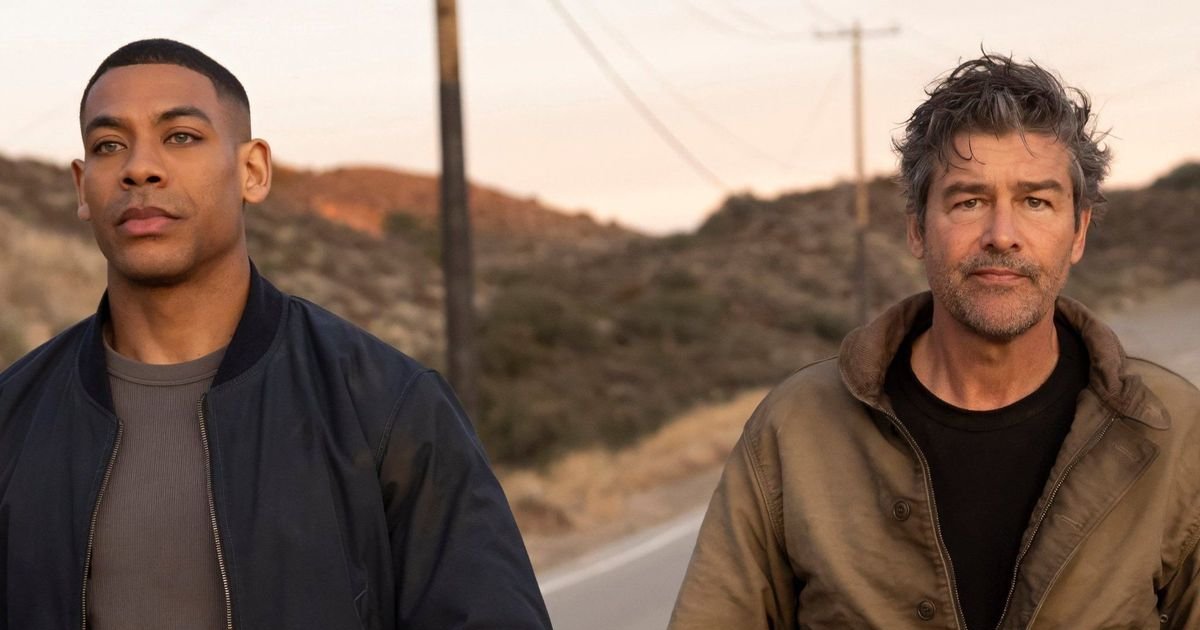 Erstes Bild von #AaronPierre und #KyleChandler als John Stewart und Hal Jordan a | Cinexcepción