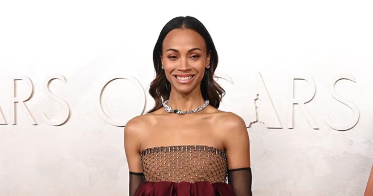 Zoé Saldaña en robe Saint Laurent. | Cinexcepción