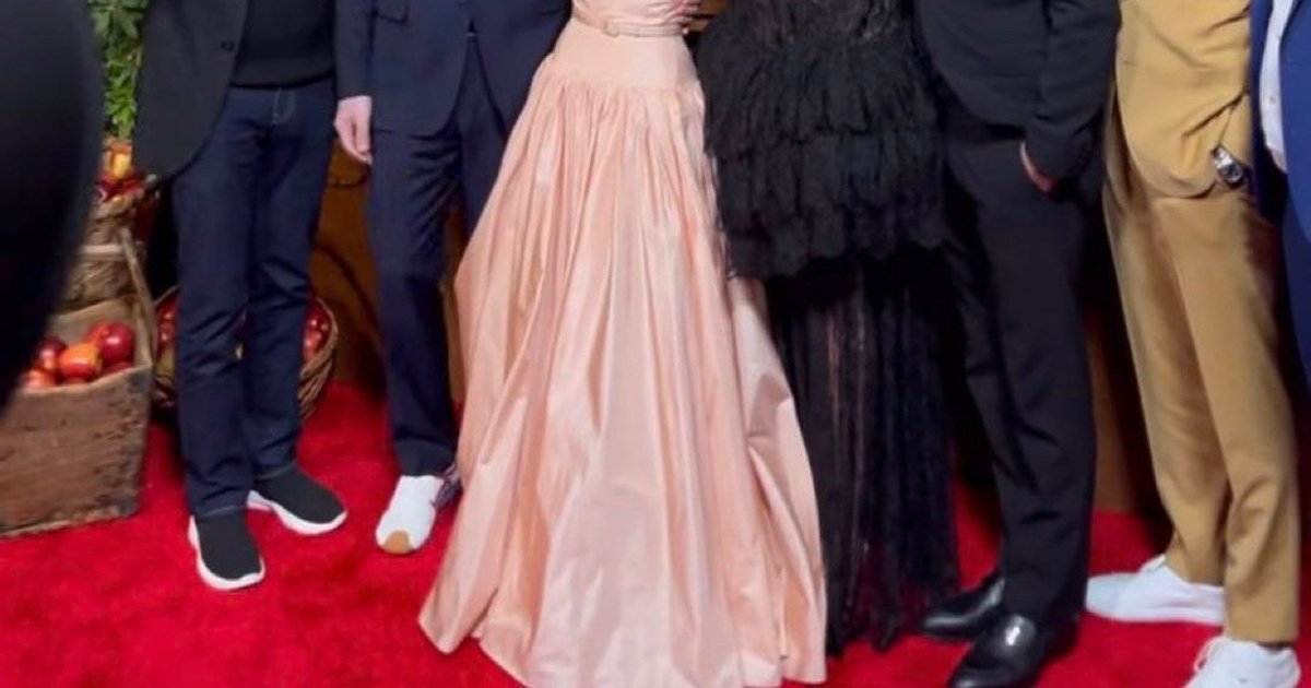 #RachelZegler and #GalGadot at the premiere of #SnowWhite. | Cinexcepción