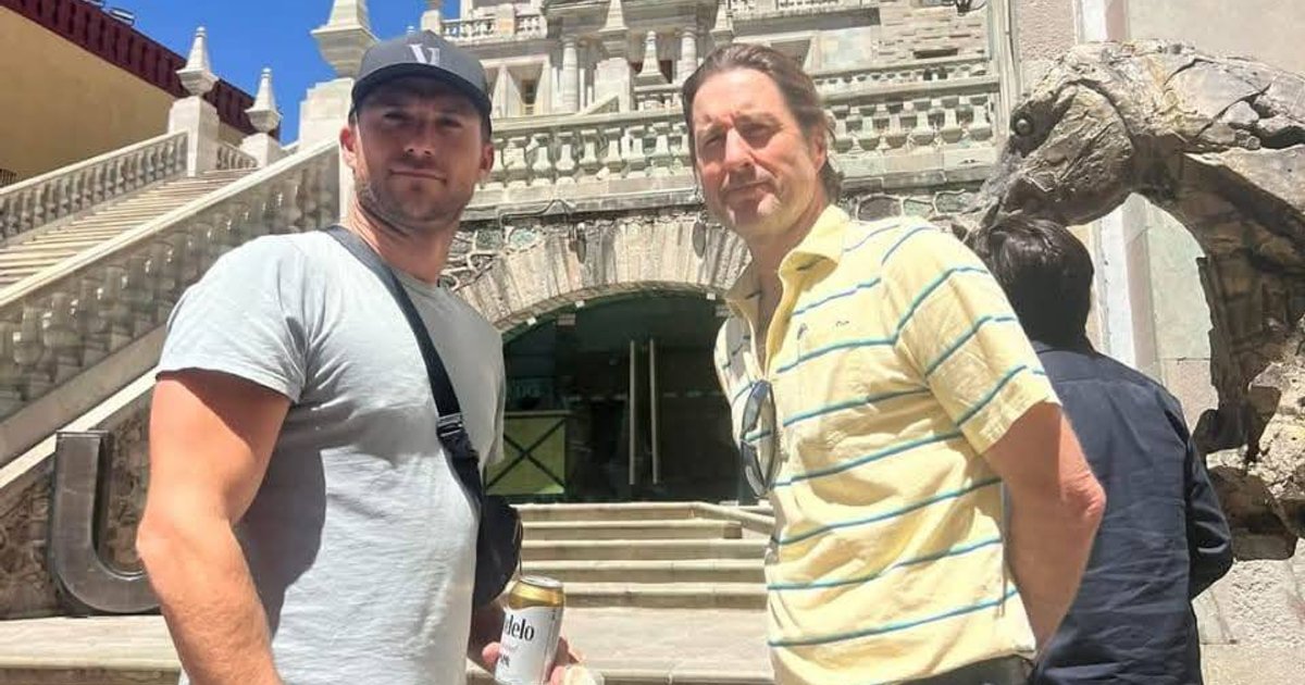 #ScottEastwood y #LukeWillson anduvieron en la ciudad de Guanajuato, México | Cinexcepción