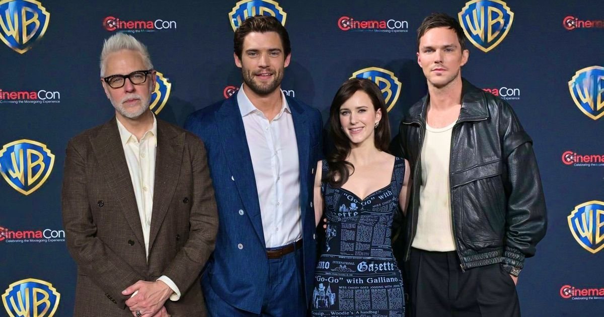 #JamesGunn mit der Besetzung von #Superman auf der #CinemaCon | Cinexcepción