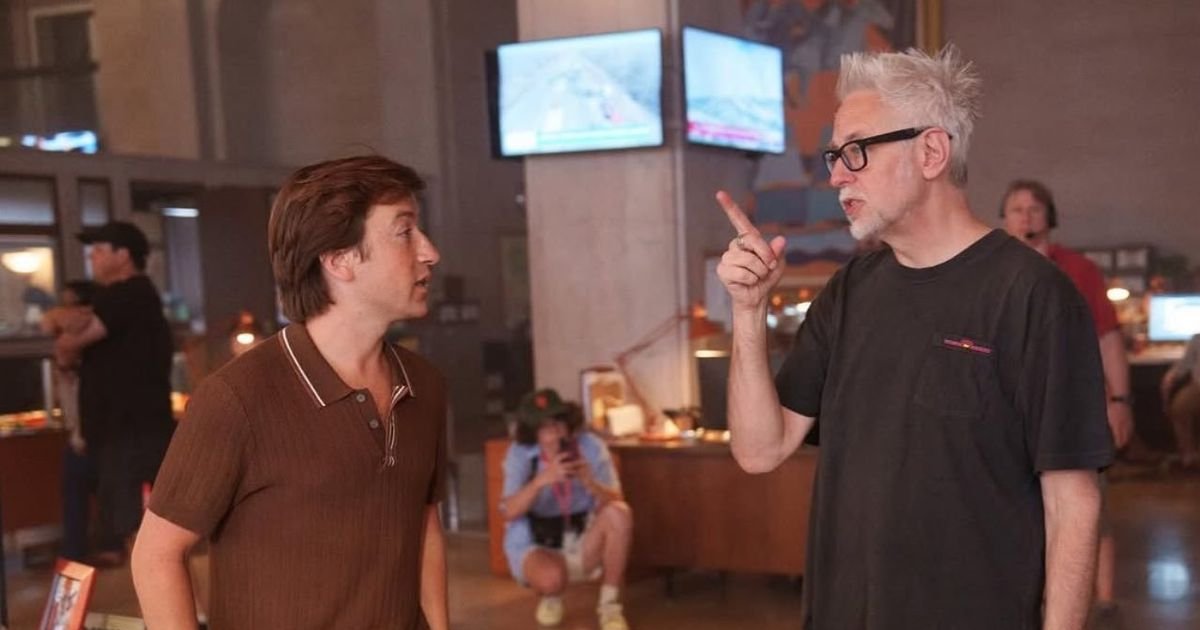 James Gunn dit à son homonyme Jimmy Olsen de se mettre au travail. | Cinexcepción