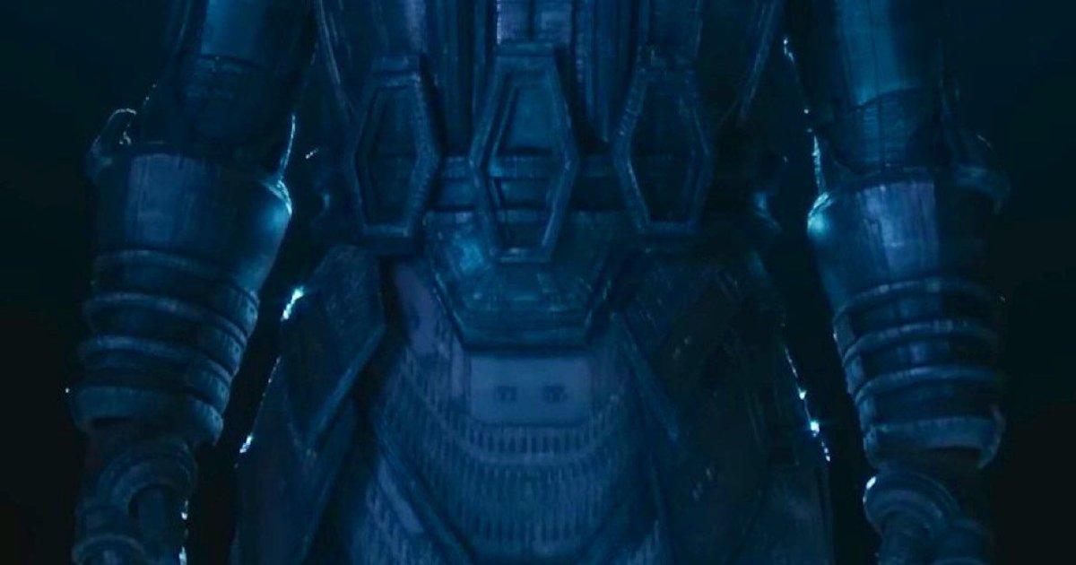 Este é o traje que Ralph Ineson usou em sua participação como Galactus em Quarte | Cinexcepción
