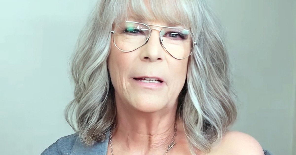 Jamie Lee Curtis invitando a la gente a ver #FreakierFriday en un vídeo que | Cinexcepción