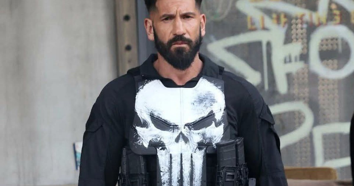 So sieht Jon Bernthal als #Punisher mit seinem neuen Logo aus | Cinexcepción