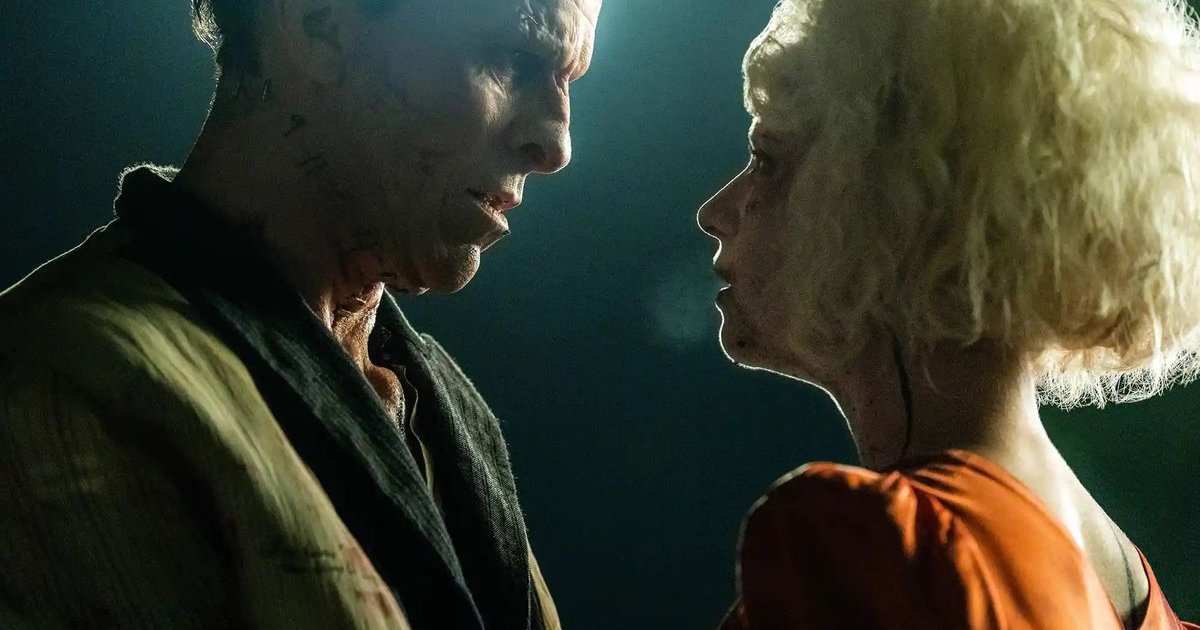A new image of #ChristianBale as Frankenstein's monster and #JessieBuckley as Th | Cinexcepción