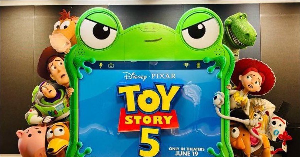 Nueva imagen de Toy Story 5 con la tableta malvada como enemiga a vencer. O | Cinexcepción