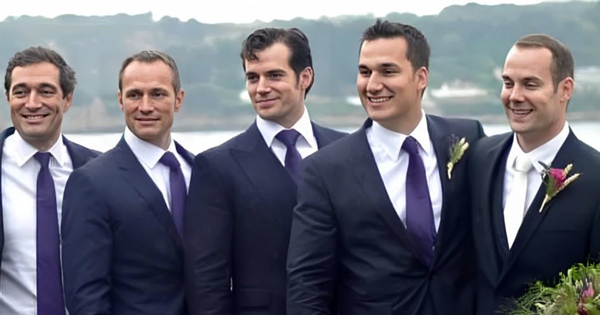 Henry Cavill and his four brothers. | Cinexcepción