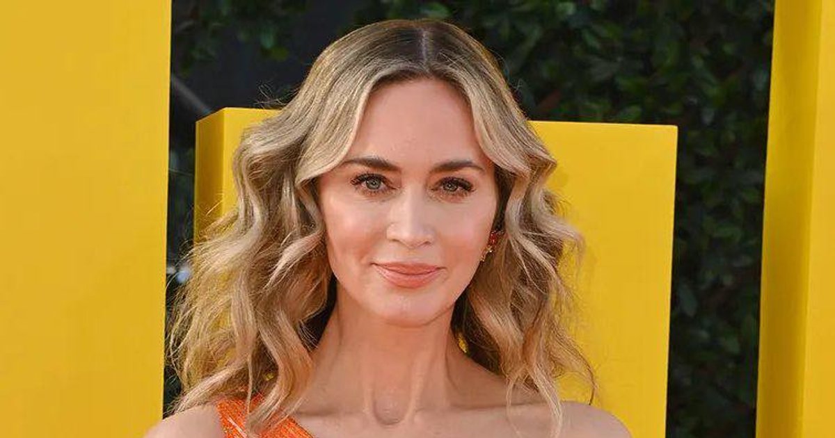 Emily Blunt sagt, dass sie beim Küssen einiger ihrer Co-Stars das Gefühl hatte, | Cinexcepción