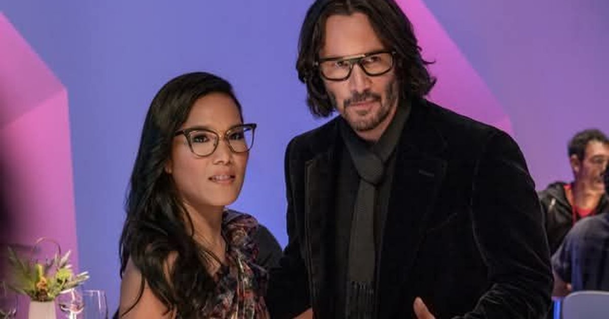 ♪♫ Best believe, I punched Keanu Reeves, and it was better than any scene y | Cinexcepción